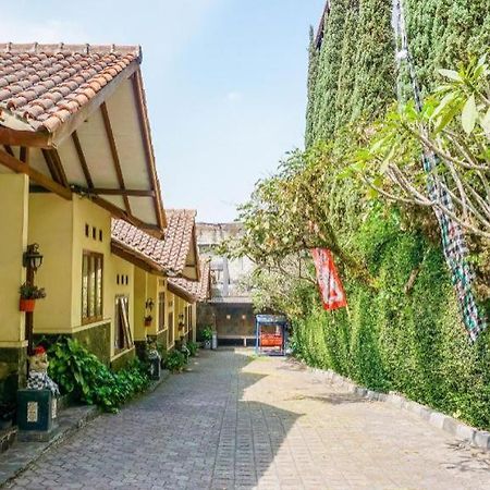 Oyo 1488 Hotel Cemara Asri Lembang Εξωτερικό φωτογραφία